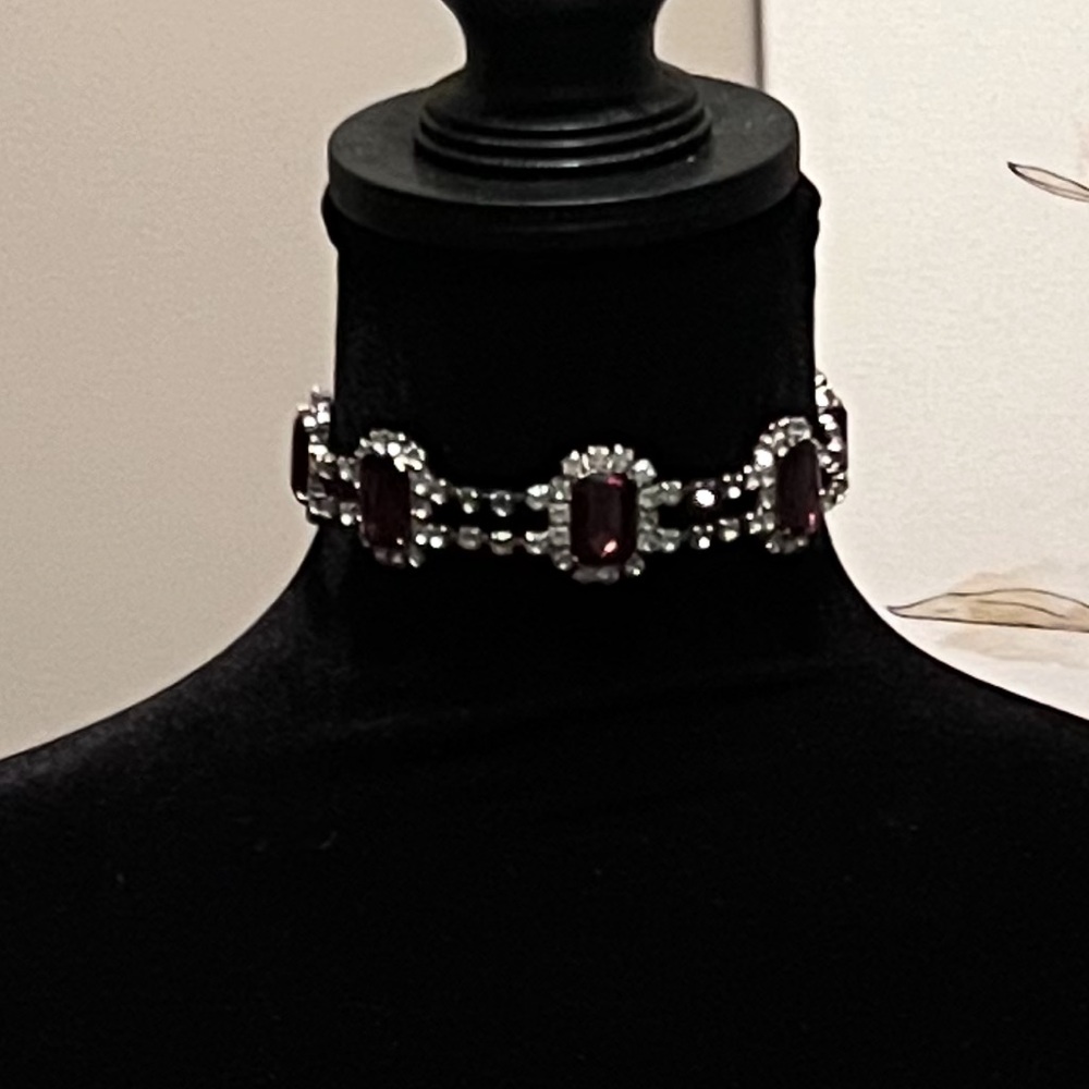🔥🩷 Exquisite Dolce & Gabbana Purple & Rhinestone Choker